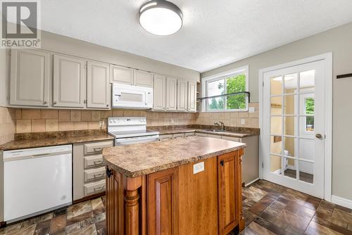 69 Conception Bay Highway, Holyrood, NL - Indoor Photo Showing Kitchen