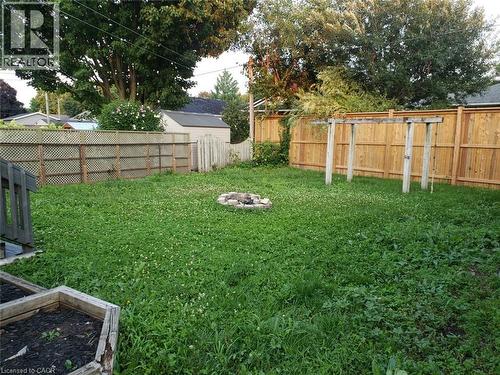 49 Edinburgh Road Unit# Bsmt, Kitchener, ON - Outdoor With Backyard