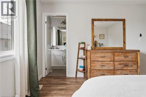898A Gzowski Street, Fergus, ON - Indoor Photo Showing Bedroom