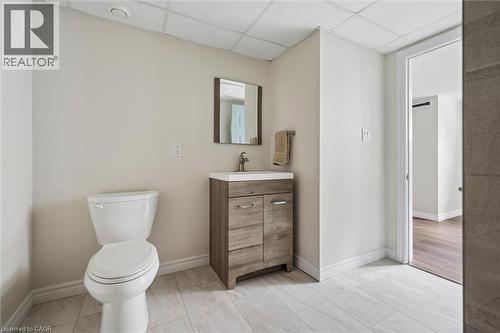 898A Gzowski Street, Fergus, ON - Indoor Photo Showing Bathroom