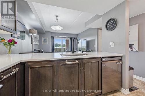 107 - 103 Westminster Crescent, Centre Wellington (Fergus), ON - Indoor Photo Showing Kitchen