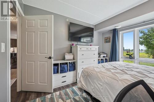 107 - 103 Westminster Crescent, Centre Wellington (Fergus), ON - Indoor Photo Showing Bedroom