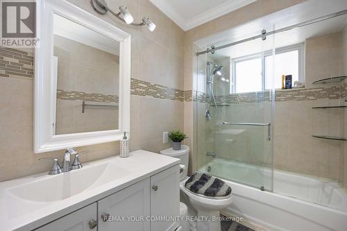 62 Secroft Crescent, Toronto, ON - Indoor Photo Showing Bathroom