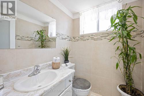 62 Secroft Crescent, Toronto, ON - Indoor Photo Showing Bathroom
