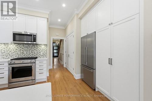 284 Crichton Street, Ottawa, ON - Indoor Photo Showing Kitchen With Upgraded Kitchen