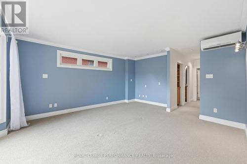 284 Crichton Street, Ottawa, ON - Indoor Photo Showing Other Room