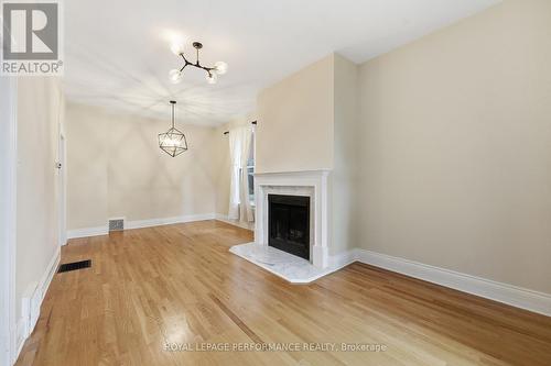 284 Crichton Street, Ottawa, ON - Indoor Photo Showing Living Room With Fireplace