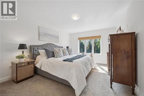 291 Grey Silo Road, Waterloo, ON - Indoor Photo Showing Bedroom