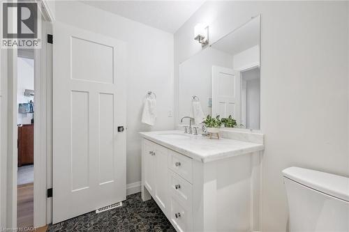 291 Grey Silo Road, Waterloo, ON - Indoor Photo Showing Bathroom