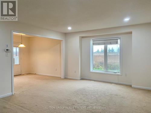 39 SUITOR COURT , Milton, Ontario L9T 8R9 5