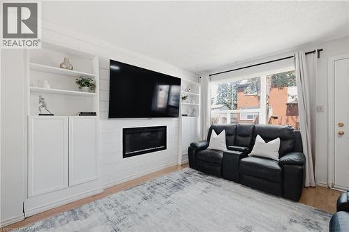 164 Jansen Avenue Unit# 11, Kitchener, ON - Indoor Photo Showing Living Room With Fireplace