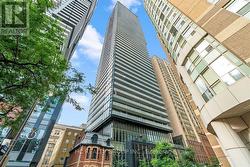 1605 - 15 GRENVILLE STREET  Toronto, ON M4Y 0B9