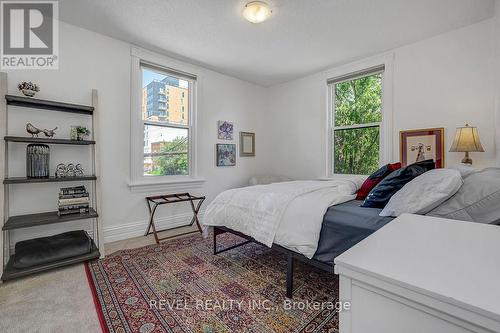 52 Lebreton Street N, Ottawa, ON - Indoor Photo Showing Bedroom