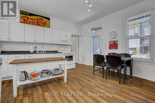 52 Lebreton Street N, Ottawa, ON - Indoor Photo Showing Kitchen