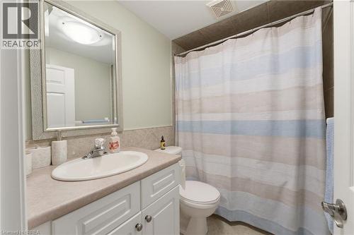 35 Varadi Avenue, Brantford, ON - Indoor Photo Showing Bathroom