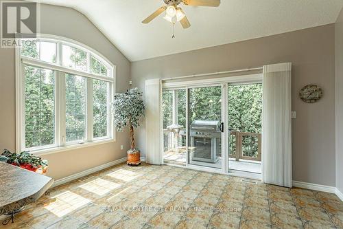 37 - 100 Southgate Parkway, St. Thomas, ON - Indoor Photo Showing Other Room