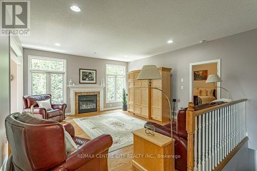 37 - 100 Southgate Parkway, St. Thomas, ON - Indoor Photo Showing Living Room With Fireplace