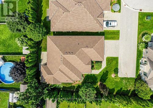 37 - 100 Southgate Parkway, St. Thomas, ON - Outdoor