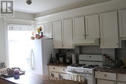 738 MANNING AVENUE  Toronto (Annex), ON M6G 2W4