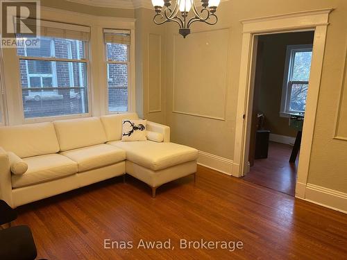 738 MANNING AVENUE , Toronto (Annex), Ontario M6G 2W4 5