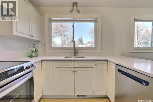 1409 Shannon Road, Regina, SK - Indoor Photo Showing Kitchen