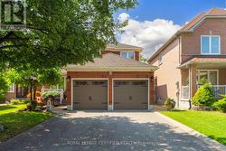 84 SOFTNEEDLE AVENUE  Brampton, ON L6R 1L2
