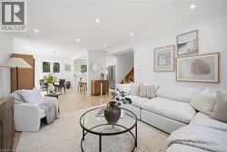1379 CHRISTINA Court  Burlington, ON L7P 2V8