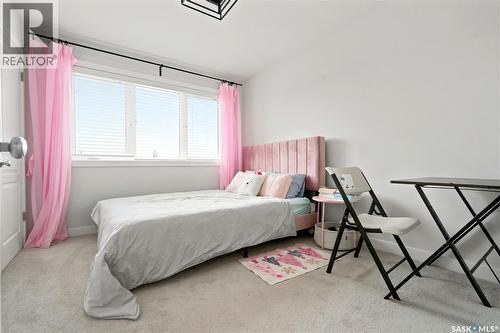 207 Kolynchuk Manor, Saskatoon, SK - Indoor Photo Showing Bedroom