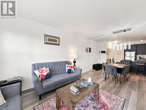 224 - 28 Prince Regent Street, Markham, ON - Indoor Photo Showing Living Room