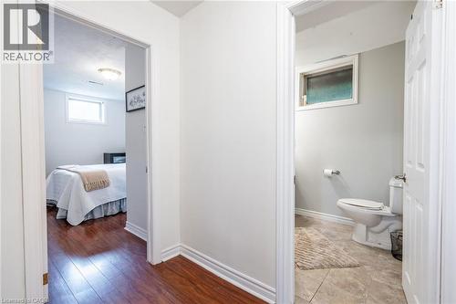152 Concession 7 Road E, Millgrove, ON - Indoor Photo Showing Bathroom