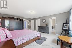 Primary bedroom - 