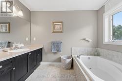 Primary bathroom - 