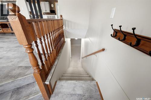 5831 Keffner Bay, Regina, SK - Indoor Photo Showing Other Room