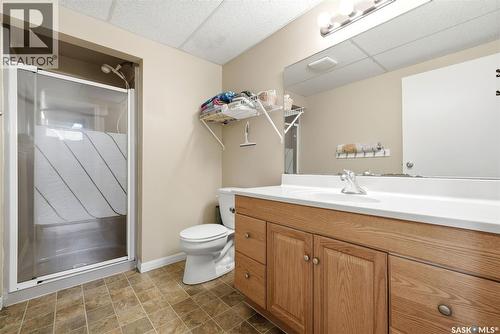 5831 Keffner Bay, Regina, SK - Indoor Photo Showing Bathroom