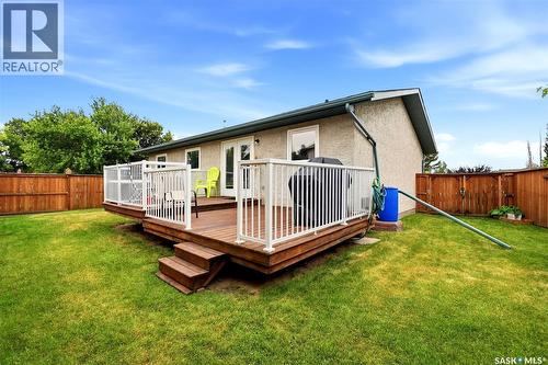 5831 Keffner Bay, Regina, SK - Outdoor With Deck Patio Veranda