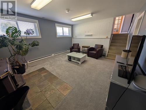 112 Superior Ave, Wawa, ON - Indoor Photo Showing Other Room