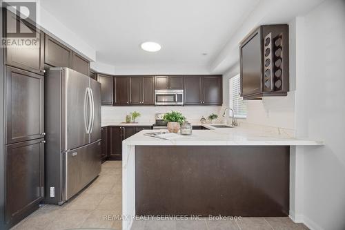 6 Viewforth Road, Brampton, ON - Indoor Photo Showing Kitchen With Upgraded Kitchen