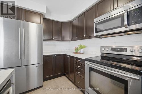 6 Viewforth Road, Brampton, ON - Indoor Photo Showing Kitchen