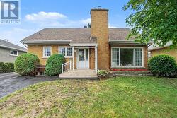 675 BORTHWICK AVENUE  Ottawa, ON K1K 2M1