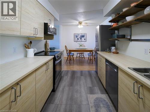 Modern updated kitchen - 60 Donly Drive S Unit# 206, Simcoe, ON - Indoor Photo Showing Kitchen