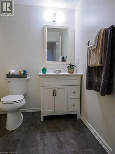 60 Donly Drive S Unit# 206, Simcoe, ON - Indoor Photo Showing Bathroom