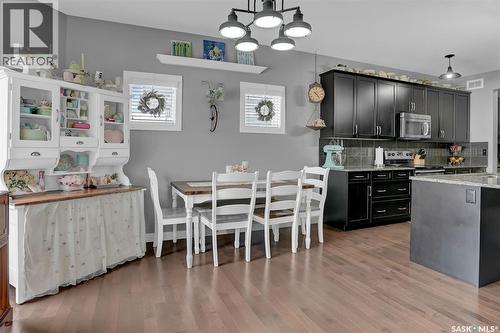 5471 Universal Crescent, Regina, SK - Indoor