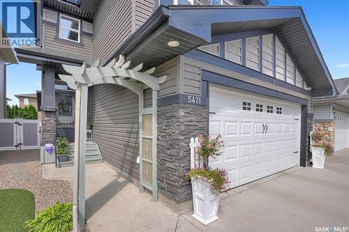 5471 Universal Crescent, Regina, SK - Outdoor