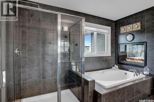 5471 Universal Crescent, Regina, SK - Indoor Photo Showing Bathroom