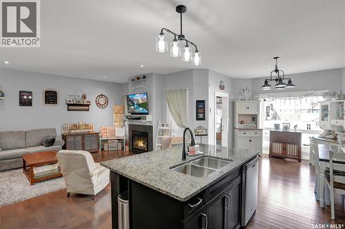 5471 Universal Crescent, Regina, SK - Indoor