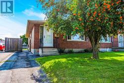 153 HIGHVIEW DRIVE St. Thomas, ON N5R 5N3