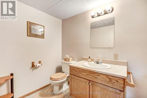 153 Highview Drive, St. Thomas, ON - Indoor Photo Showing Bathroom