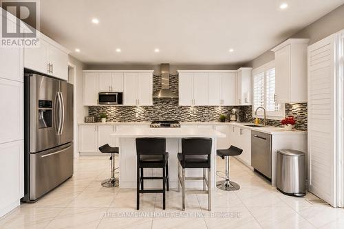 23 Chaumont Drive, Hamilton, ON - Indoor Photo Showing Kitchen With Stainless Steel Kitchen With Upgraded Kitchen