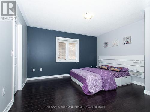 23 Chaumont Drive, Hamilton, ON - Indoor Photo Showing Bedroom