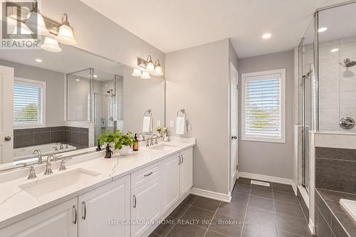 23 Chaumont Drive, Hamilton, ON - Indoor Photo Showing Bathroom